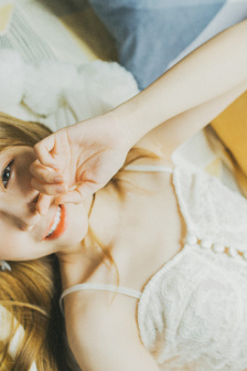 箱子里的女人